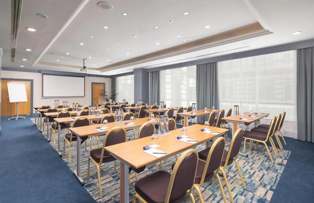 Hilton Paris Charles De Gaulle Airport-1